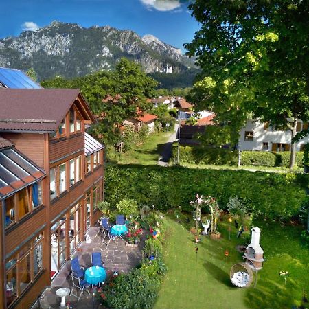 Haus Bei Der Linden Ferienwohnungen Швангау Екстер'єр фото